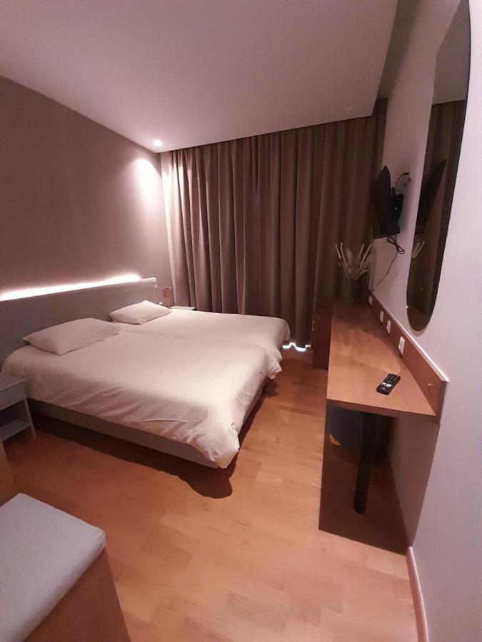 Byzantion Hotel Мистрас Екстериор снимка