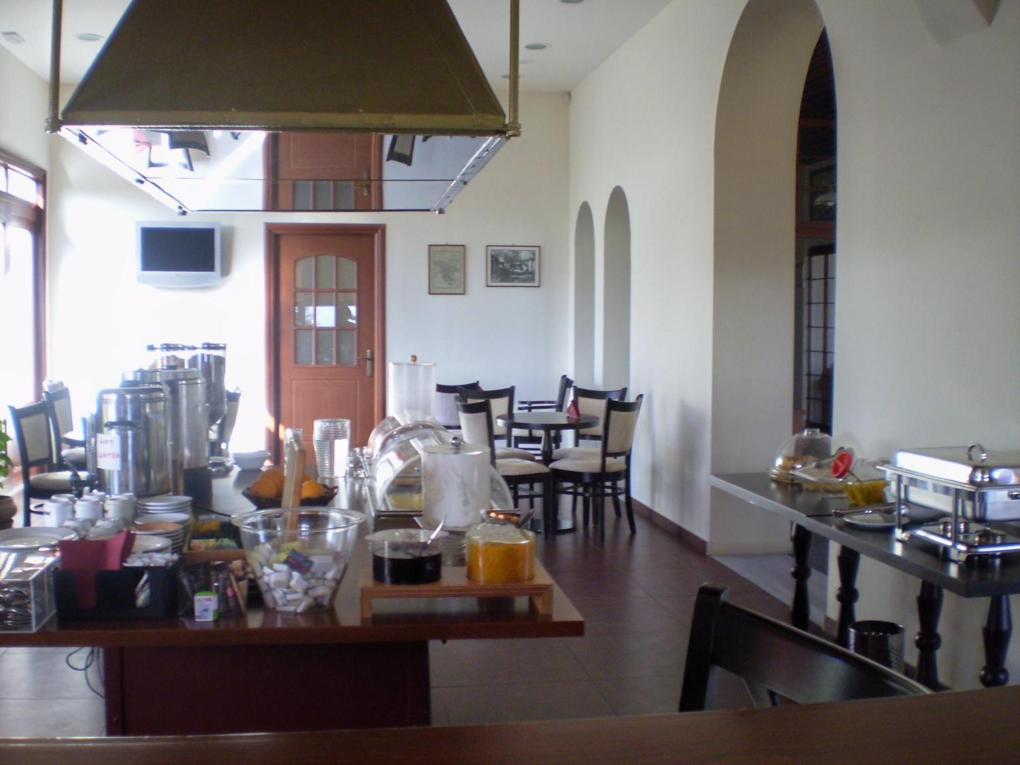 Byzantion Hotel Мистрас Екстериор снимка