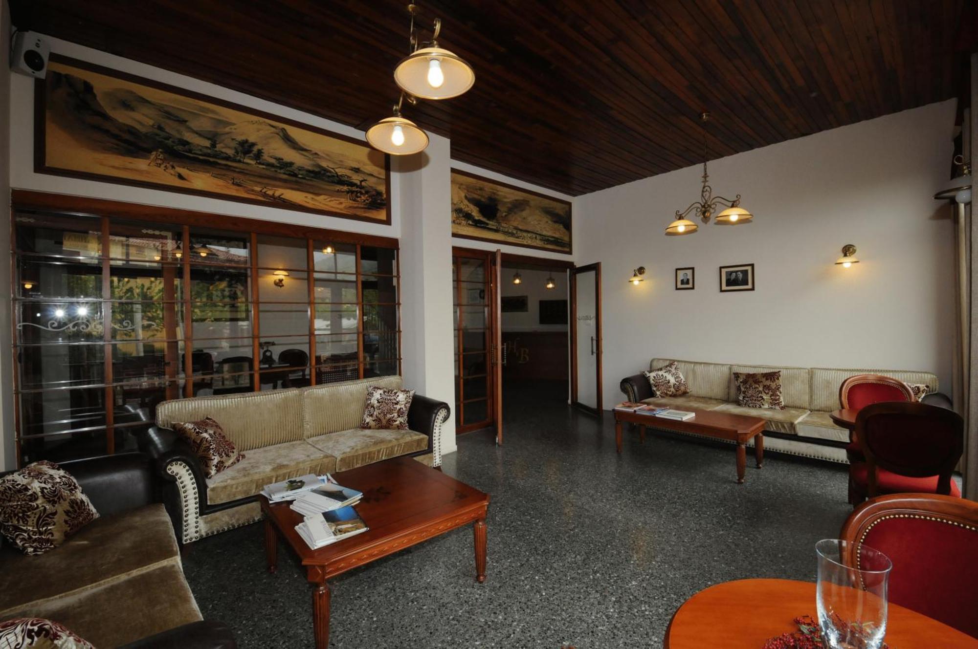 Byzantion Hotel Мистрас Екстериор снимка
