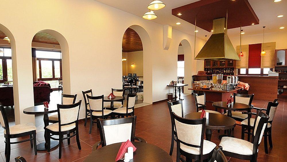 Byzantion Hotel Мистрас Екстериор снимка