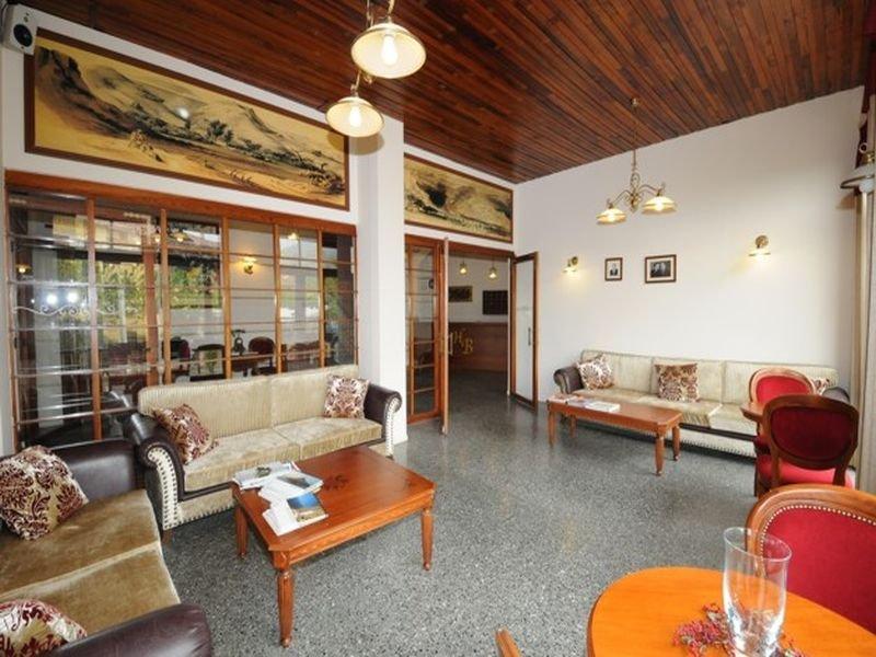Byzantion Hotel Мистрас Екстериор снимка