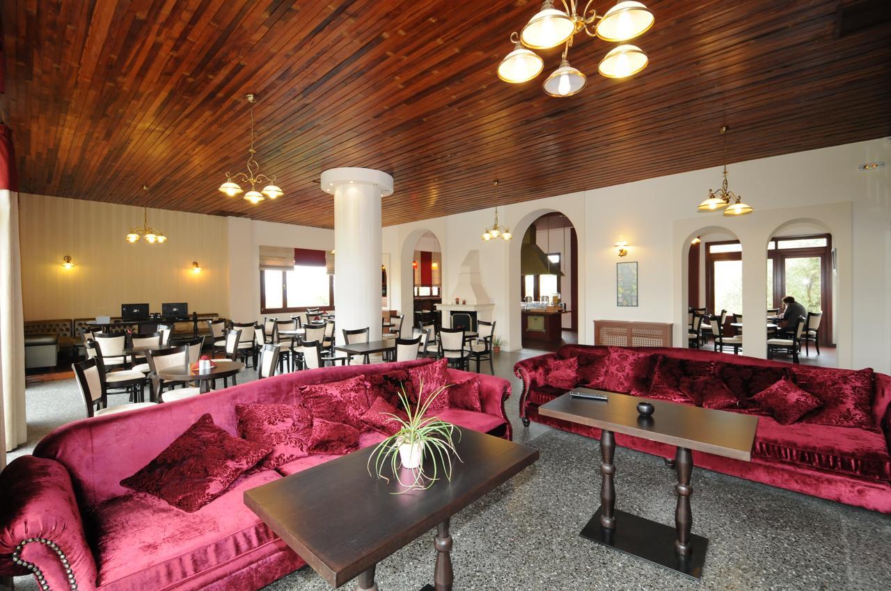 Byzantion Hotel Мистрас Екстериор снимка