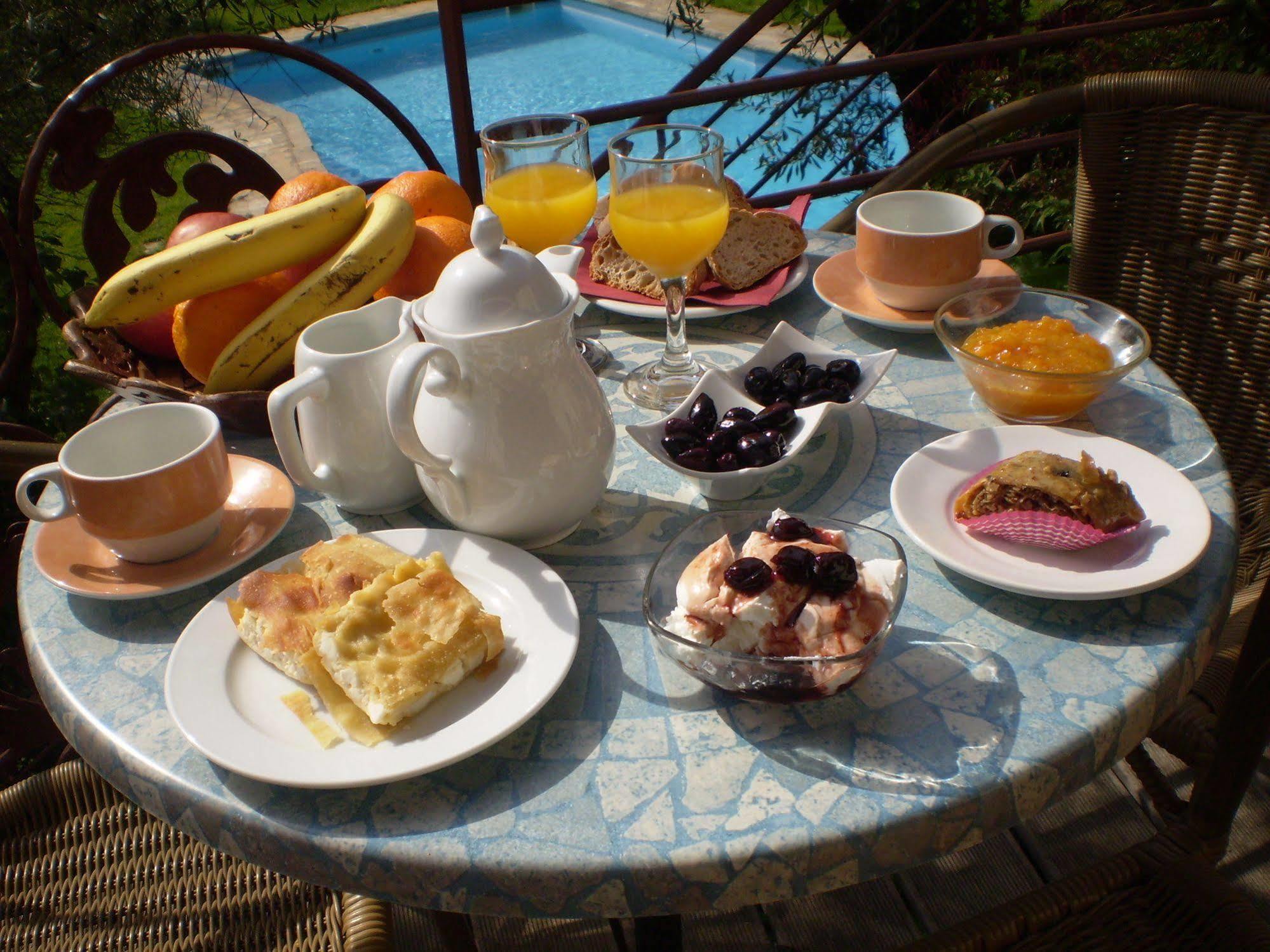 Byzantion Hotel Мистрас Екстериор снимка